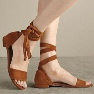 Like new Stuart Weirzman sandals